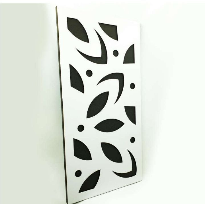 نمای کناری از پنل آکوستیک طرح گلبرگی ۶۰×۱۲۰ روکش چوب سفید - یک دو صدا
